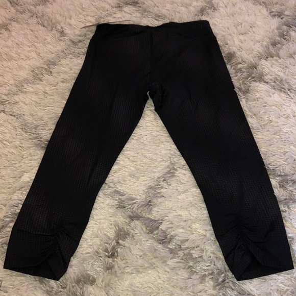 NWT Calvin Klein Performance Cropped Leggings - Picture 3 of 6